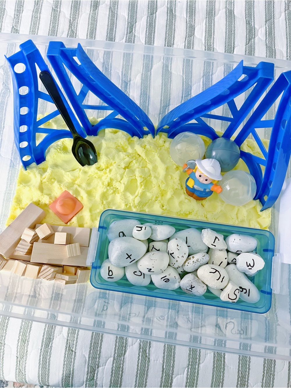 Little Construction Site Sensory Kit - Kinetic Sand - Kids Toys